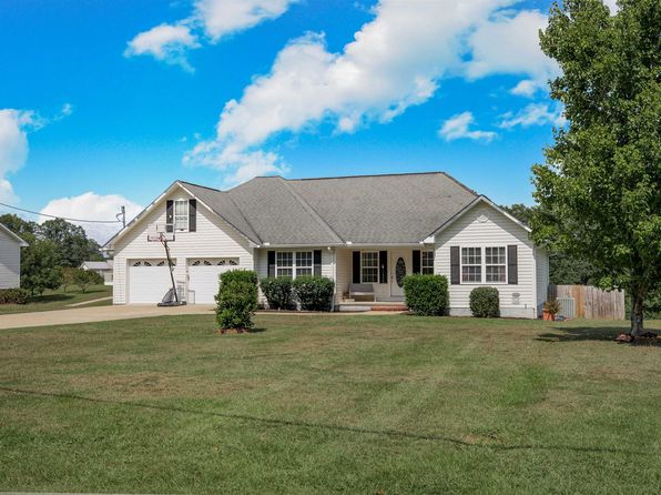 976 Sanders Rd, Jasper, AL 35504