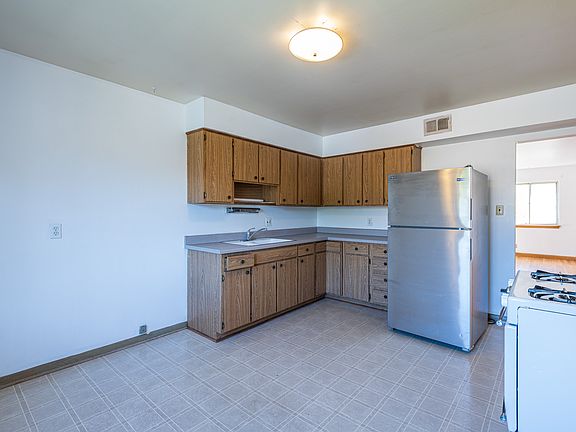 4th image of 3701 S Griffin Ave APT 3