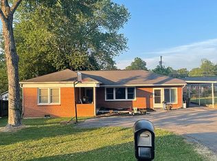 916 1st Ave, Tullahoma, TN 37388