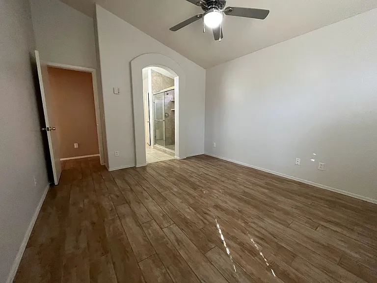 8347 W Audrey Ln — Photo 11