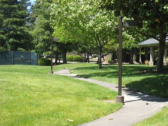 1st image of 126 Valley Club Cir