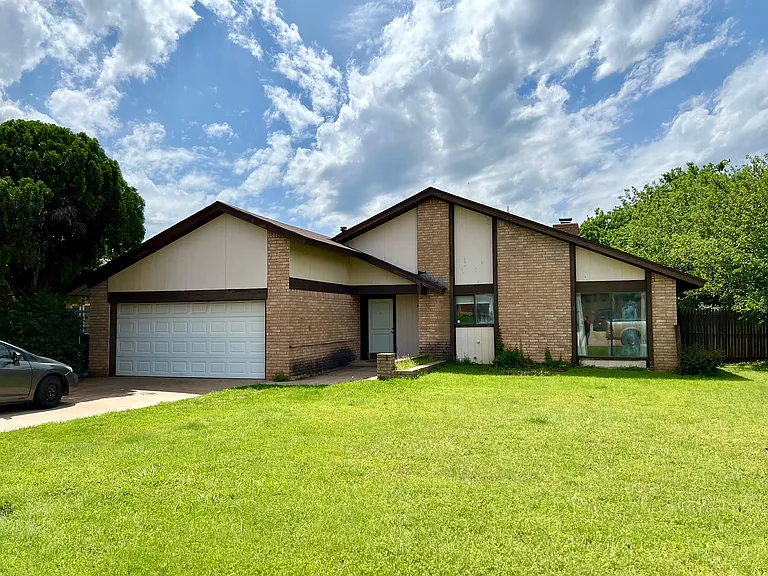 12405 Bannockburn Pl — Photo 1