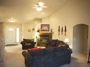 2130 NW Nickernut Ave, Redmond, OR 97756