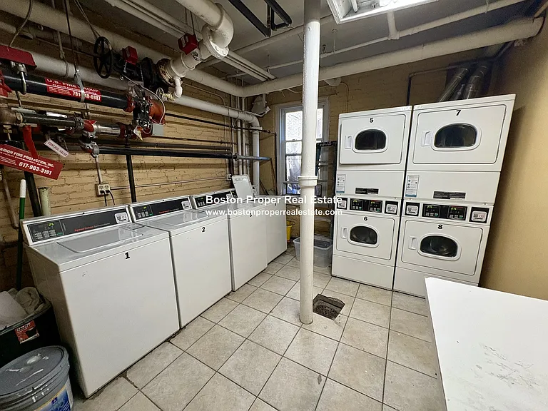 360 Riverway #12 — Photo 7