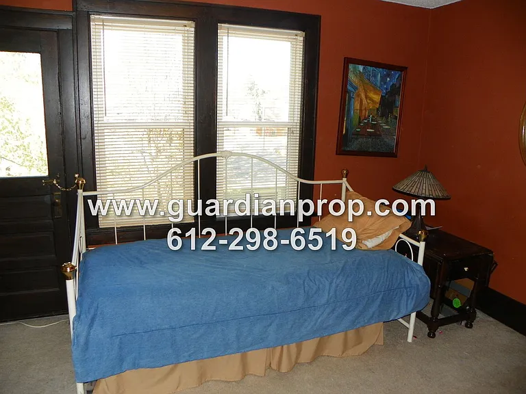 983 Edmund Ave — Photo 17