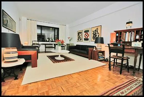 Sold by Corcoran | media 14