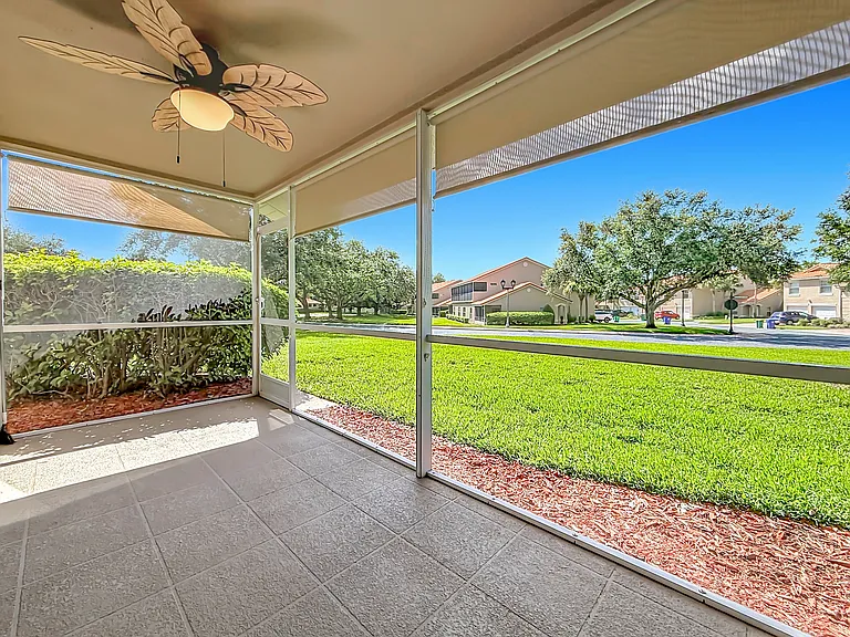 5281 Bowline Ct — Photo 34