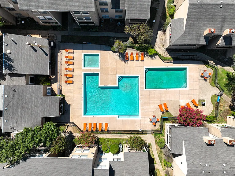 Seacrest Apartments — Photo 12