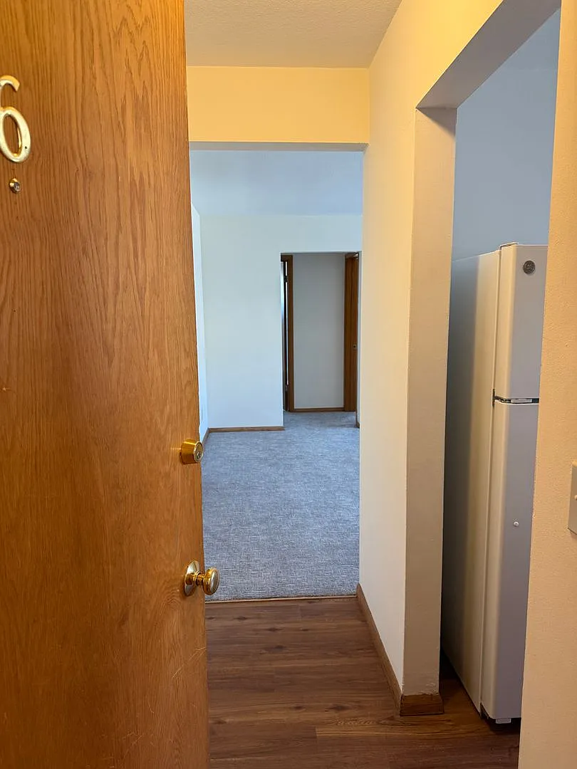6429 Pleasant, LLC — Photo 2