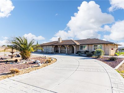 15358 Apple Valley Rd, Apple Valley, CA, 92307