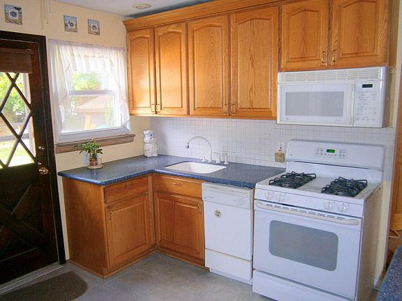 4th image of 139 Norman St