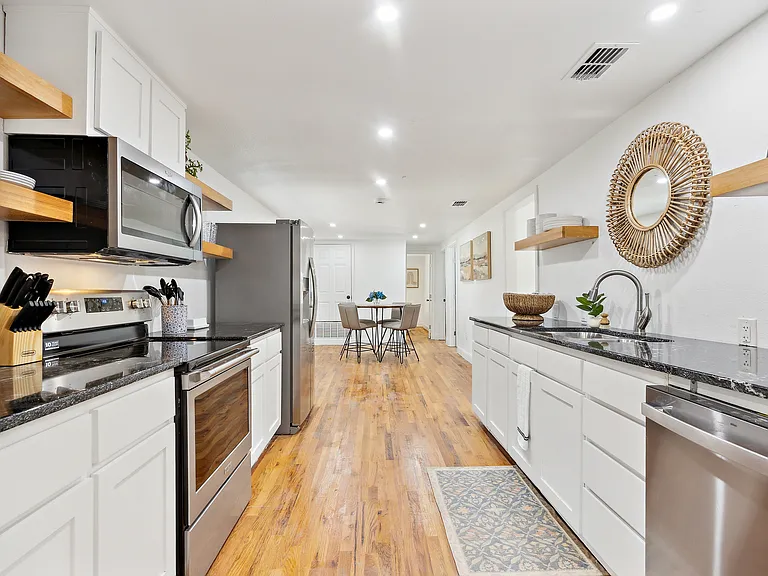 229 Sherman Dr — Photo 17