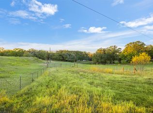 199 S Cheyenne Trl, Springtown, TX 76082