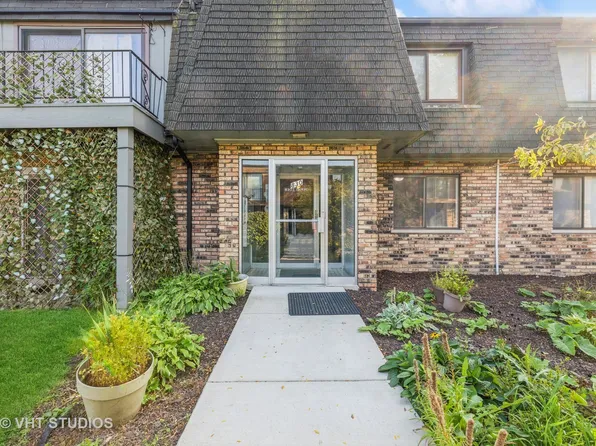 830 E 191st Pl APT 708, Glenwood, IL 60425