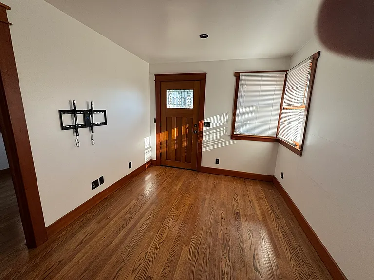 5029 W 135th St — Photo 11