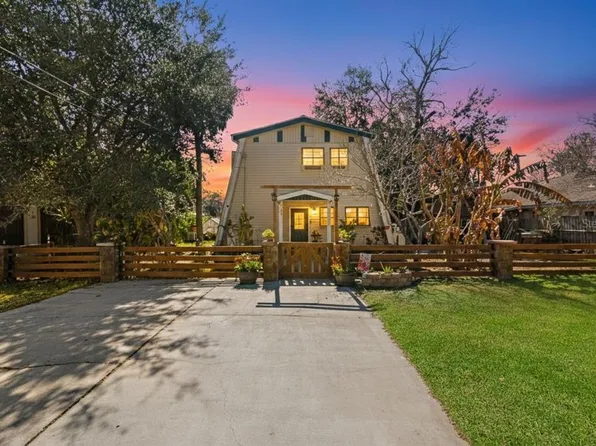 6271 Colony Cir, Weeki Wachee, FL 34607