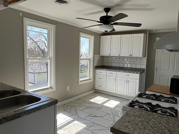 3rd image of 252 Bryant St Unit 2