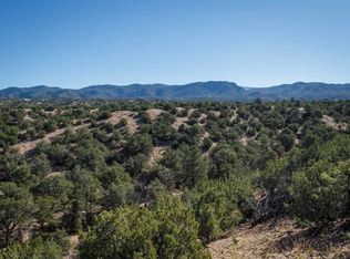 16 Harriets Rd, Santa Fe, NM 87506
