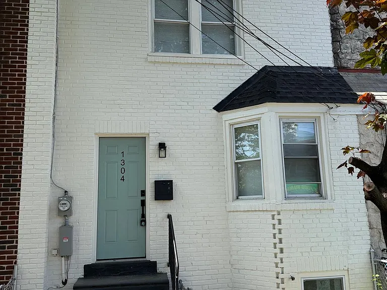 1304 Browning St — Photo 17