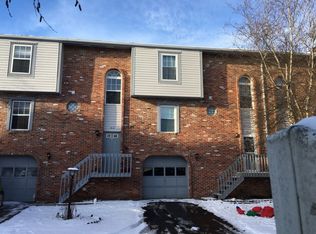 514 Carters Grove Dr, Gibsonia, PA 15044