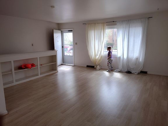 2nd image of 513 S 4th St