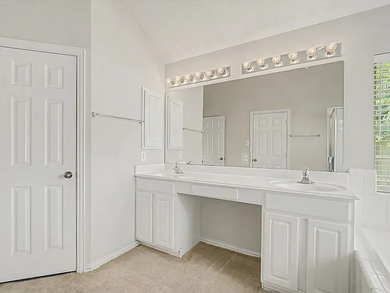 16011 Belleshire Glen Ln — Photo 15