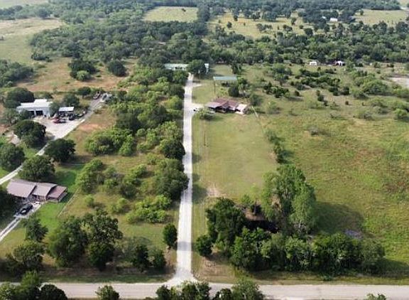 4th image of 1515 Hilltop Dr