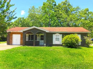 8701 Graham Rd, Moss Point, MS 39562