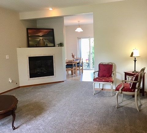 5th image of 617 7th St SE #7