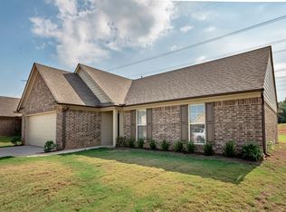 8821 Smith Ranch Dr, Southaven, MS 38671