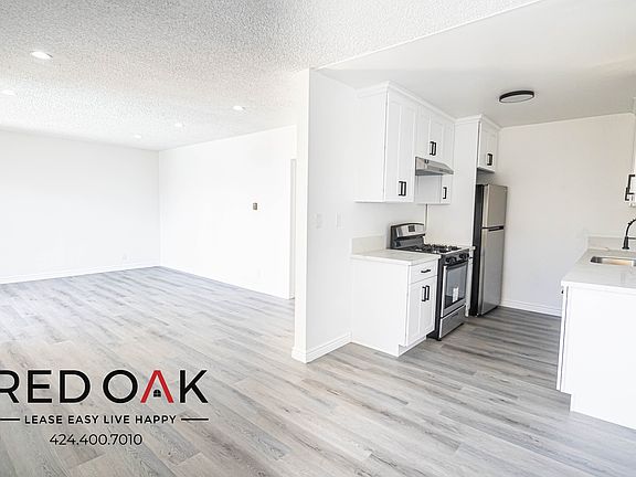 4th image of 2050 Rodney Dr #15