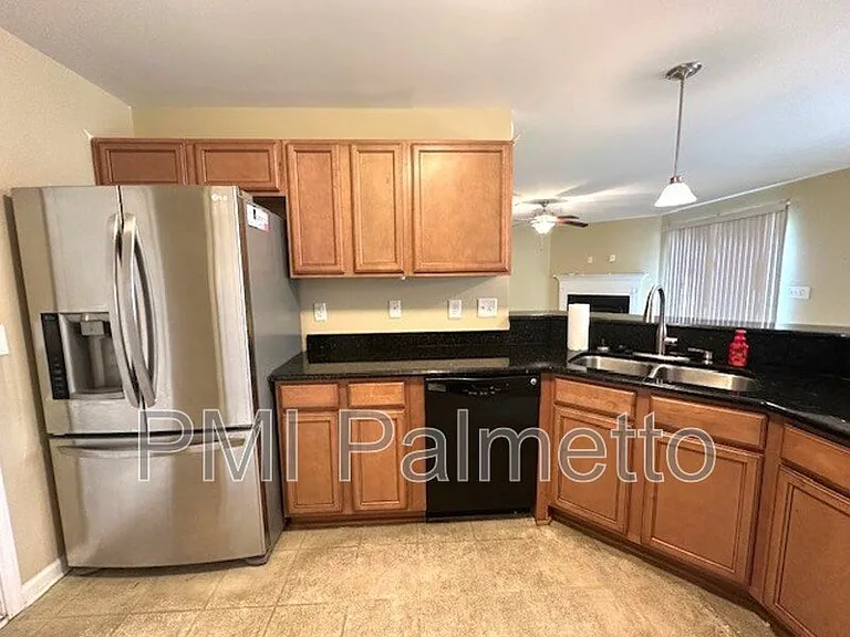 414 Hawkeye Ct — Photo 7