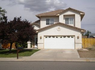 1018 Cedarcrest Dr, Pueblo, CO 81005