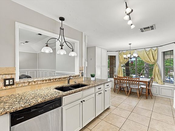 5th image of 3232 Prince Ct