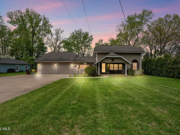 1860 Connecticut Blvd, Holland, OH 43528