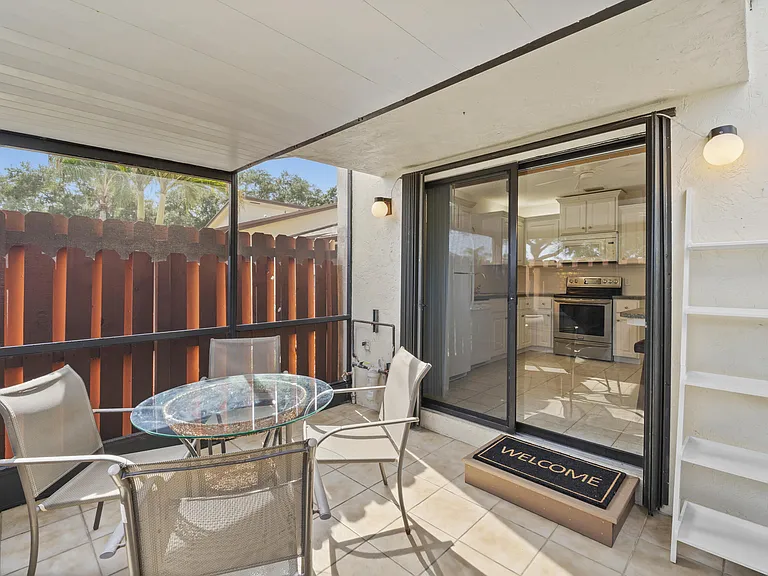 7916 SE Villa Cir — Photo 28