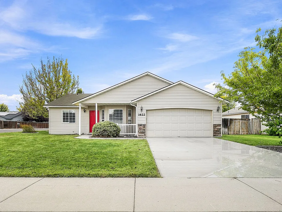 1622 W Meffan Ave