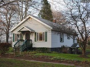 5957 Mayburn Barclay Rd, Farmdale, OH 44417