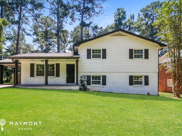 4451 Greenleaf Cir SW