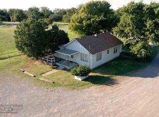 1011 E Robertson Rd, Enid, OK 73701