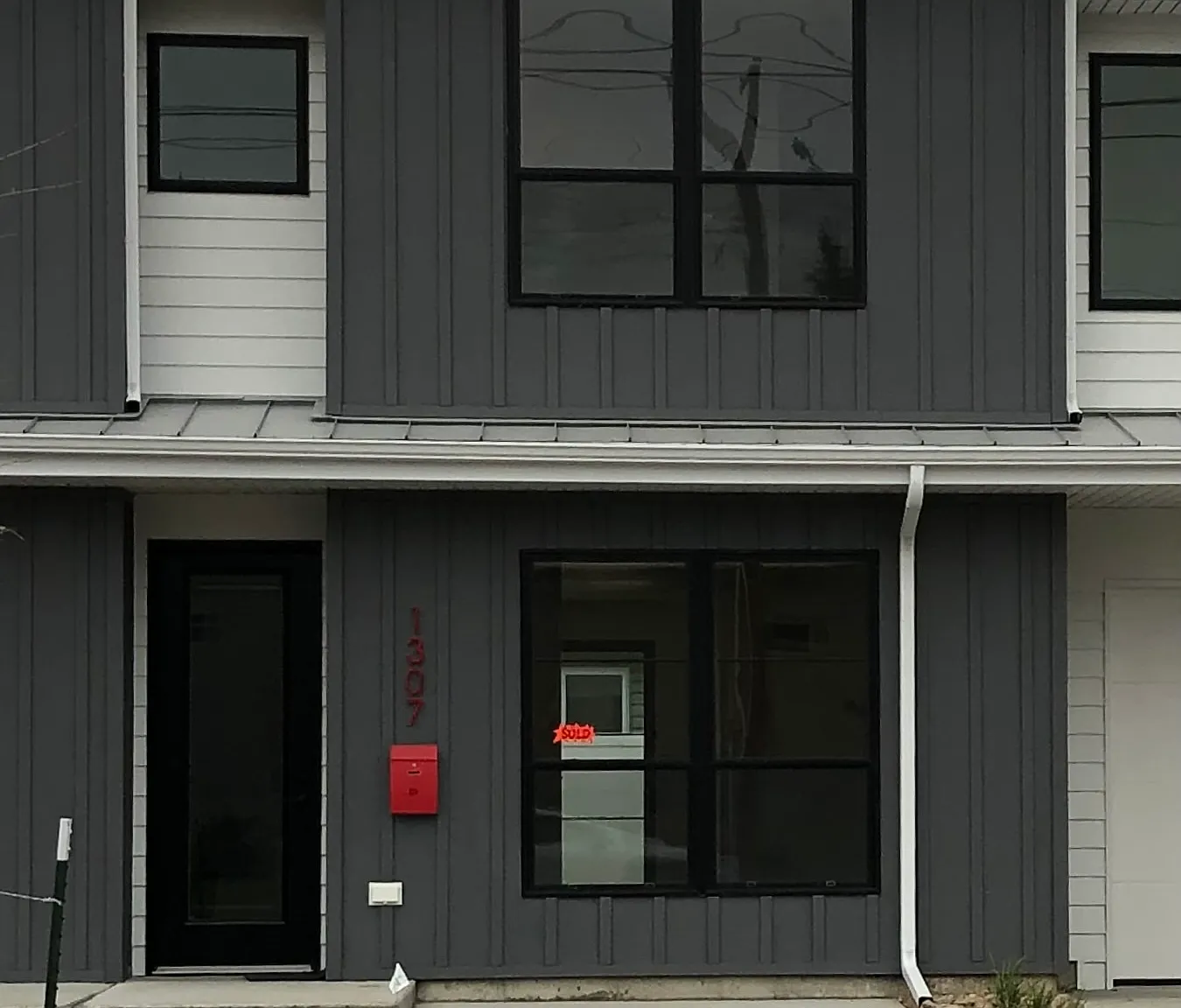 1311 E Sweet Ave — Photo 2