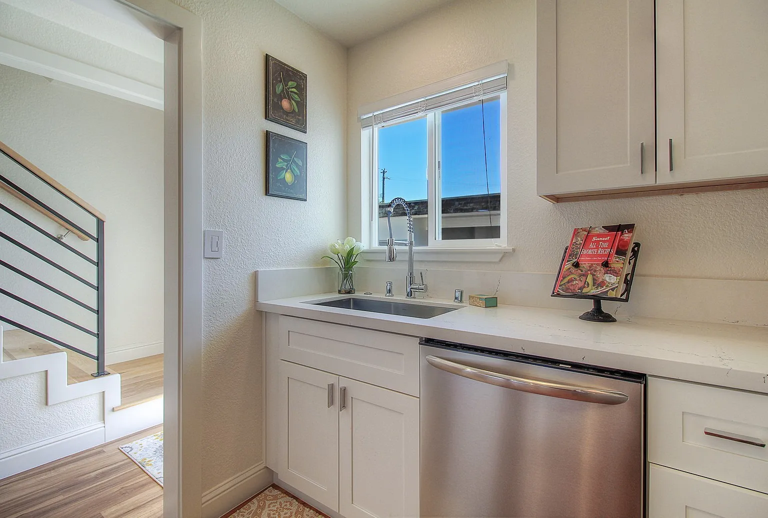 Newly Renovated 2x1.5 Townhome - Brand New Everything! — Photo 3