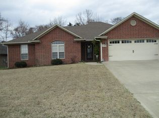 119 Thornwood Ln, Russellville, AR 72802
