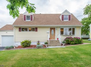 101 Greglawn Dr, Clifton, NJ 07013