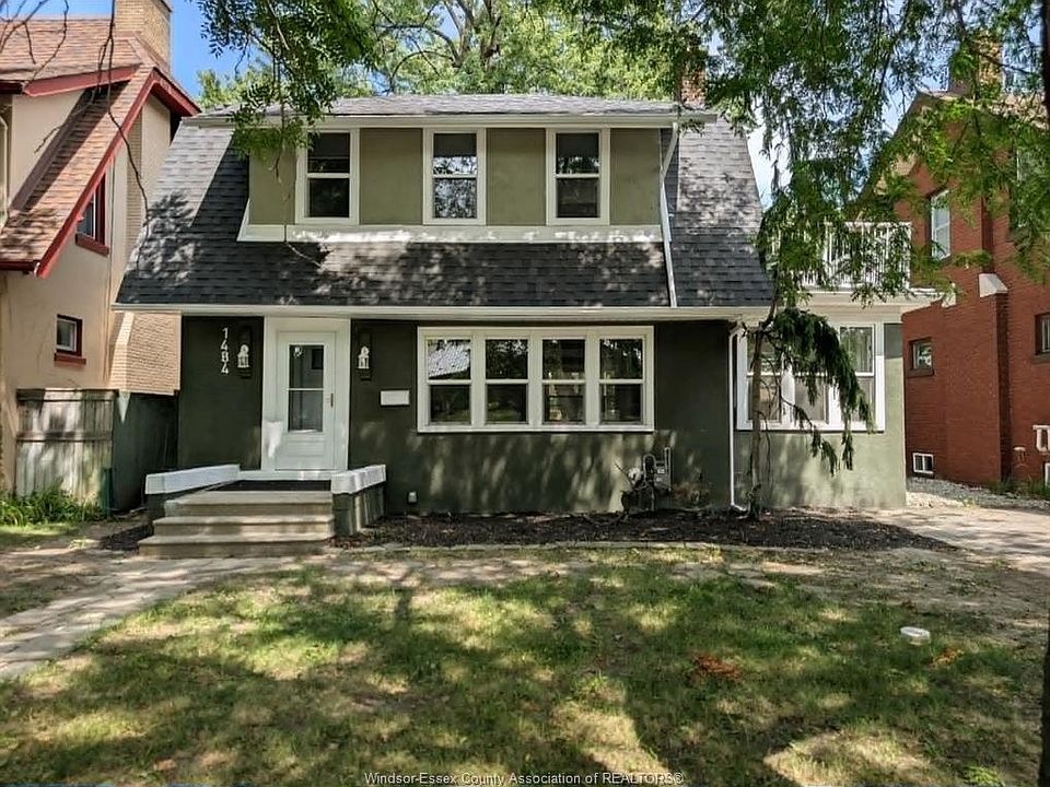 1st image of 1484 Victoria Ave