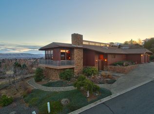 4406 Hilltop Way, Yakima, WA 98908