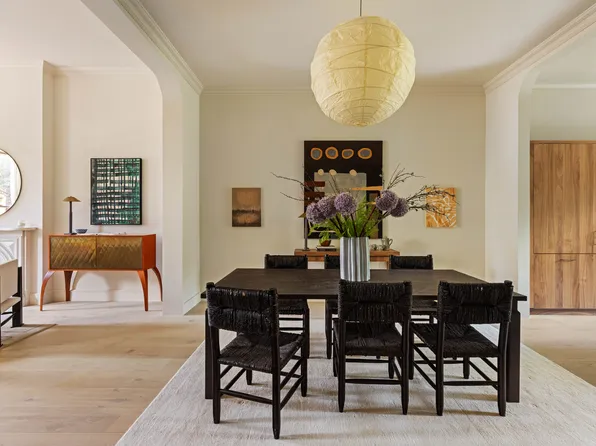 323 Clinton Street image 12 of 30