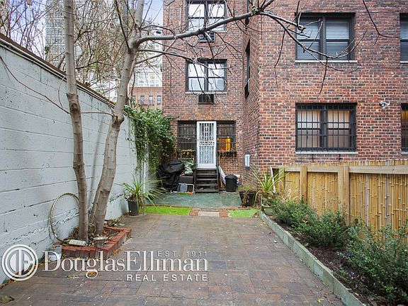 5th image of 320 E 54th St APT 1C
