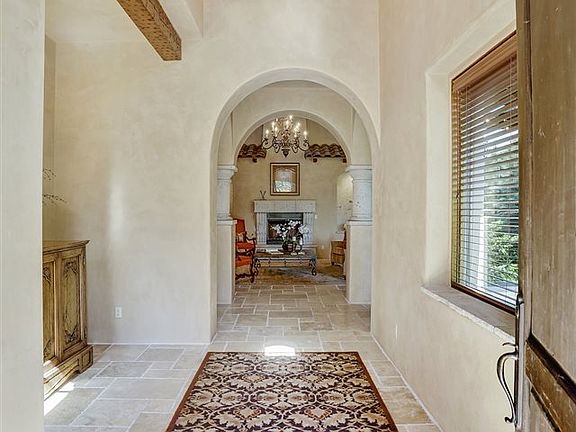 4th image of 1039 Cottonwood Dr NW