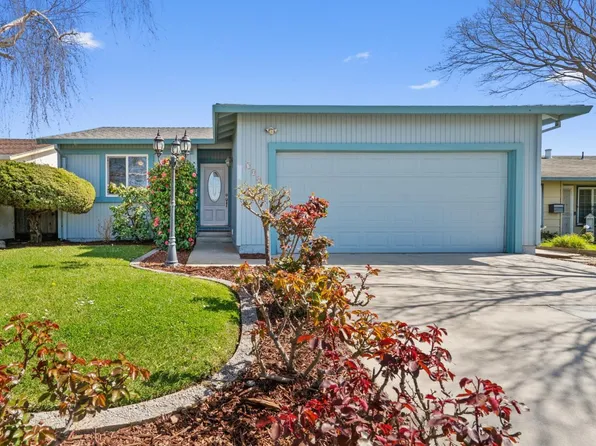 708 Almond Dr, Watsonville, CA 95076